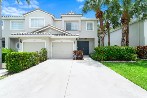 4718 NW 59th Mnr, Coconut Creek, FL 33073