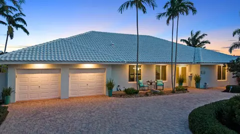 2320 SE 8th Ct, Pompano Beach, FL 33062