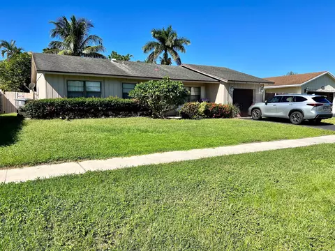 18405 Tapadero Ter, Boca Raton, FL 33496