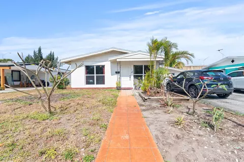 933 S Ridge St, Lake Worth Beach, FL 33460