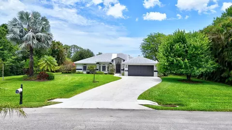 895 SE Waterside Way, Stuart, FL 34997