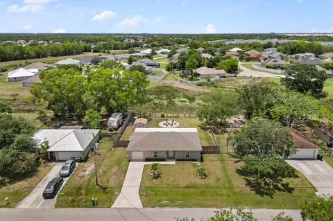 5248 NW Gamma St, Port Saint Lucie, FL 34986