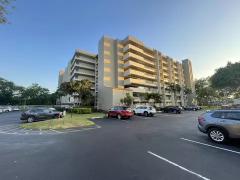 3910 Inverrary #703-B, Lauderhill, FL 33319