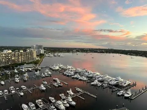 100 Lakeshore Dr #1954, North Palm Beach, FL 33408