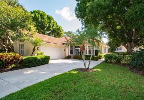 705 Blakely Ct, Palm Beach Gardens, FL 33410