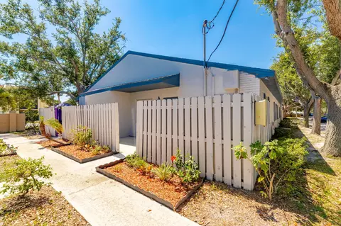 2015 Oleander Blvd #A, Fort Pierce, FL 34950
