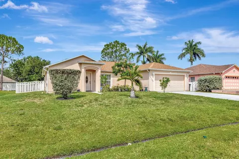 2162 SW Burlington St, Port Saint Lucie, FL 34984