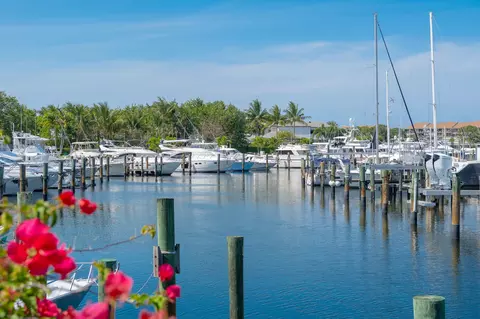 2701 Cypress Island Dr, Palm Beach Gardens, FL 33410
