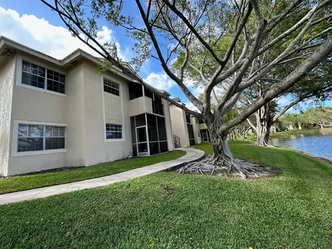 720 Cypress Ln #K, Pompano Beach, FL 33064
