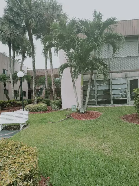 15109 Ashland Dr #307, Delray Beach, FL 33484