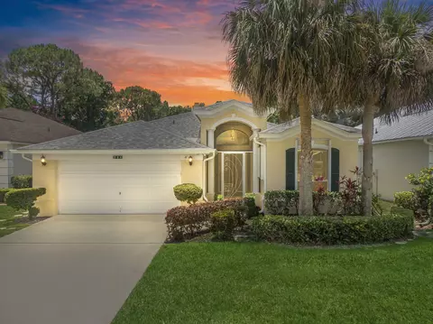 204 NW Zanzibar Pl, Port Saint Lucie, FL 34986