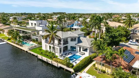 872 Glouchester, Boca Raton, FL 33487