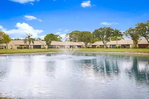 1017 Green Pne E, West Palm Beach, FL 33409