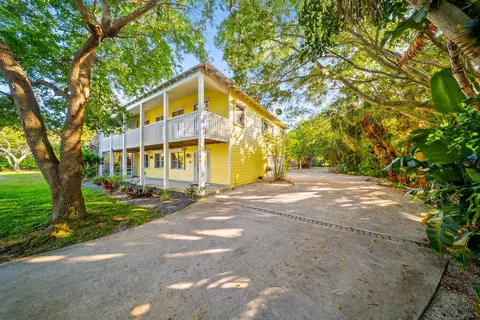 3900 NE Cheri Dr, Jensen Beach, FL 34957