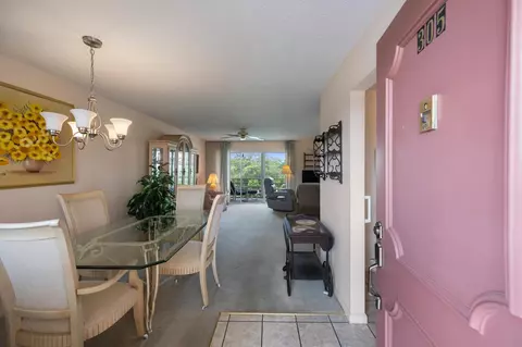 225 Bonnie Blvd #305, Palm Springs, FL 33461