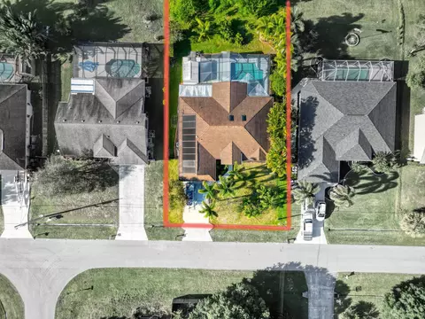 139 NE Royce Ave, Port Saint Lucie, FL 34983