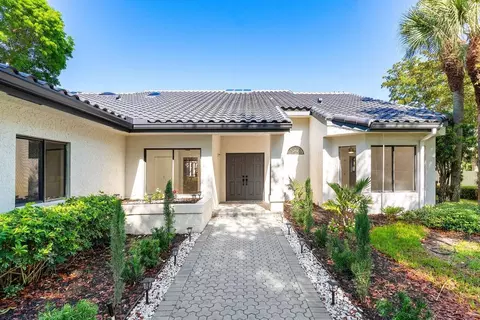 70 Bristol, Boynton Beach, FL 33436