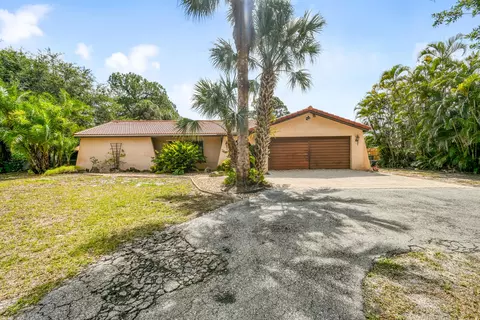 8186 S Bates Rd, Palm Beach Gardens, FL 33418