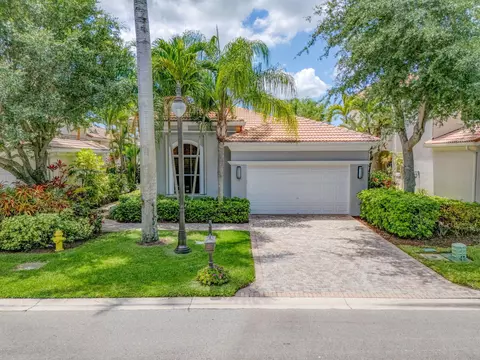 209 Andalusia Dr, Palm Beach Gardens, FL 33418
