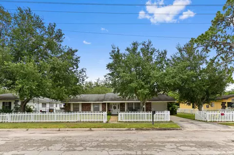 2104 S 26th St, Fort Pierce, FL 34947