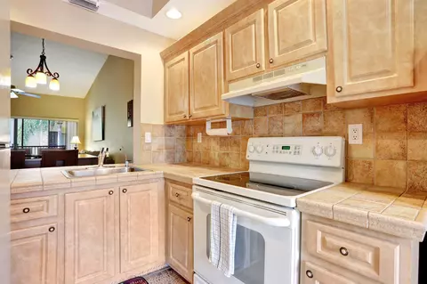 1961 SW 15th St #82, Deerfield Beach, FL 33442