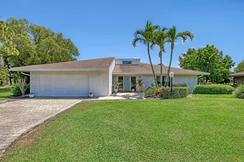 13856 Sand Crane Dr, Palm Beach Gardens, FL 33418