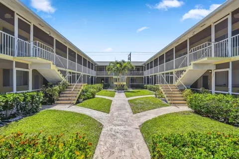 520 NE 7th Ave #2E, Delray Beach, FL 33483