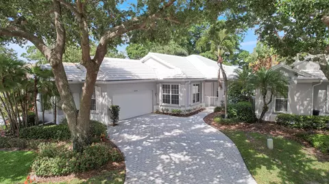2444 SW Brookwood Ln, Palm City, FL 34990