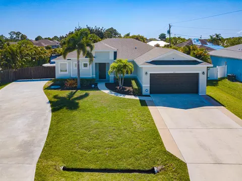 4621 SW Eagle St, Port Saint Lucie, FL 34953