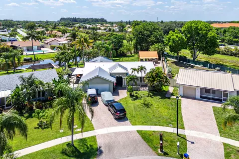 9429 Burlington Pl, Boca Raton, FL 33434