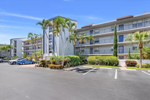 14723 Cumberland Dr #104, Delray Beach, FL 33446
