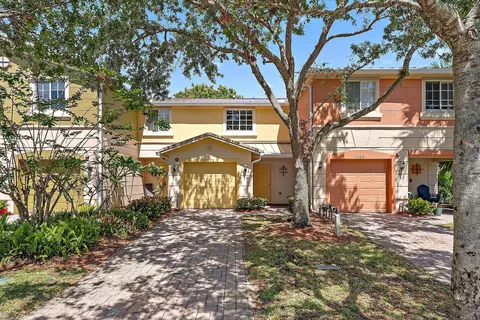 5372 SE Jennings Ln, Stuart, FL 34997