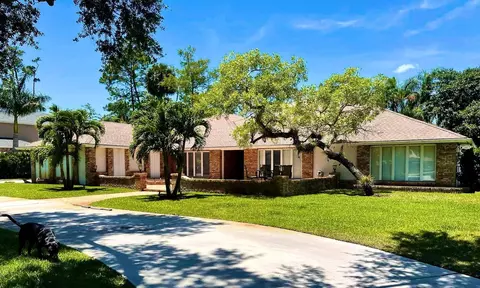 13150 Doubletree Cir, Wellington, FL 33414