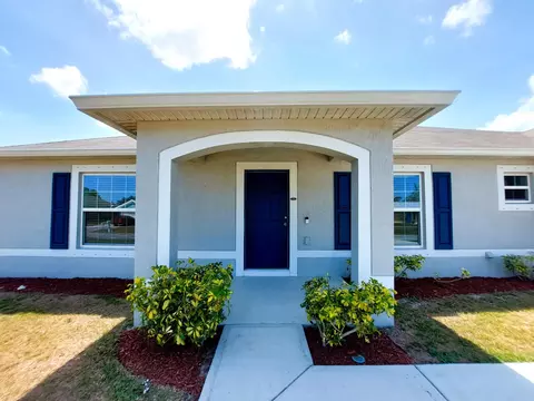1614 SW Sylvester Ln, Port Saint Lucie, FL 34984