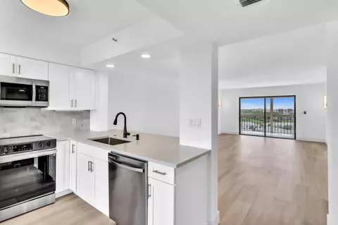 7076 Huntington #806, Delray Beach, FL 33446