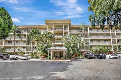 4000 Cypress Grv #402, Pompano Beach, FL 33069