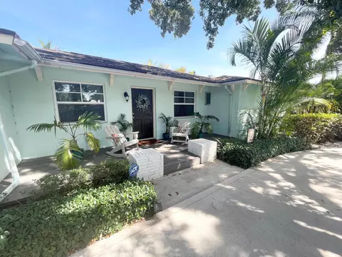 403 Riverside Dr, Tequesta, FL 33469