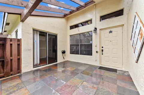 5090 Nesting #C, Delray Beach, FL 33484