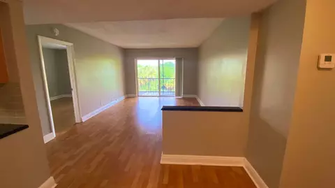 490 NW 20th St #314, Boca Raton, FL 33431