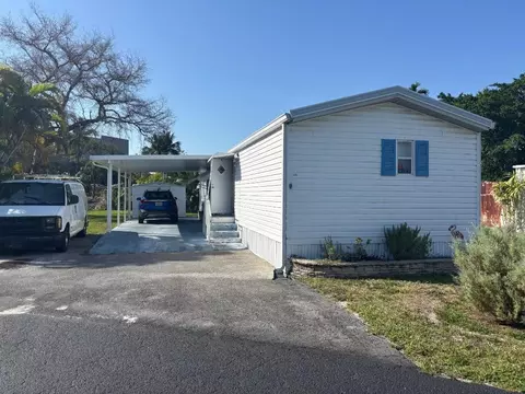 5381 SW 35th St, Davie, FL 33314
