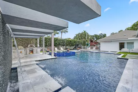 2201 NW 57th St, Boca Raton, FL 33496