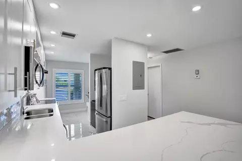 1150 Boxwood Dr #101, Delray Beach, FL 33445