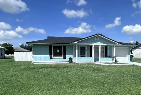 1920 SW Taurus Ln, Port Saint Lucie, FL 34984