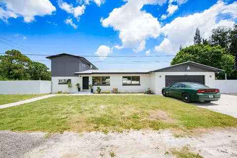5234 Edwards Rd, Fort Pierce, FL 34981