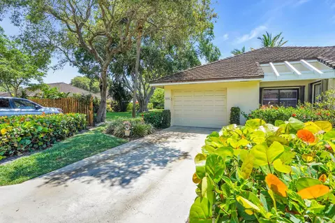 11258 Twelve Oaks Way, North Palm Beach, FL 33408