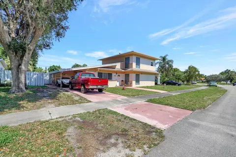 19701 NE 12th Ct, Miami, FL 33179