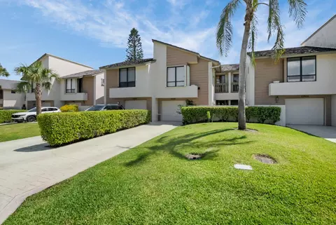 22922 Ironwedge Dr, Boca Raton, FL 33433
