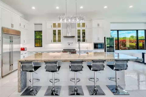 9219 Grand Prix Ln, Boynton Beach, FL 33472