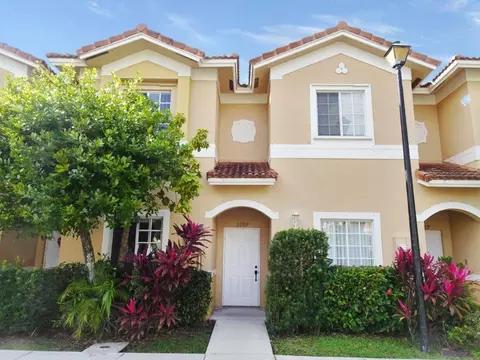 5927 Riverside Ave, Tamarac, FL 33321