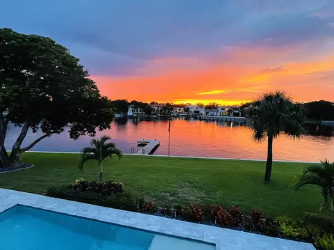 2177 Radnor Ct, North Palm Beach, FL 33408